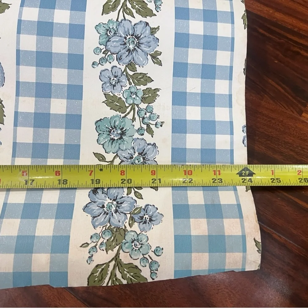 Vtg 60's/70's Blue white Checkered & Floral wallpaper roll 2ft W x 8.3ft (est)